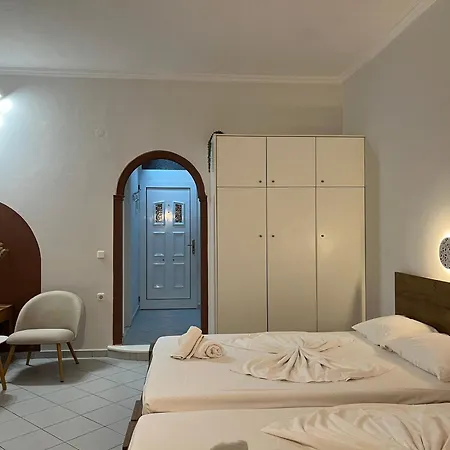 Papadatos Apts With Amazing View - 5mins From The Kontogialos