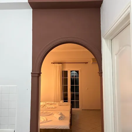 Papadatos Apts With Amazing View - 5mins From The