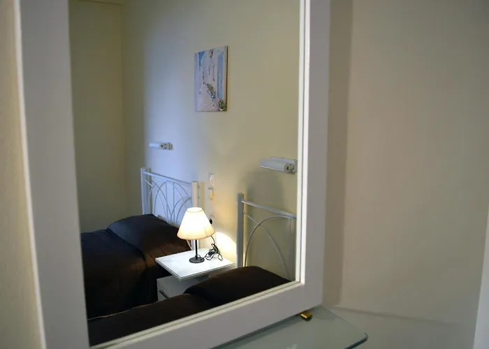 Papadatos Apts With Amazing View - 5mins From The Apartman *