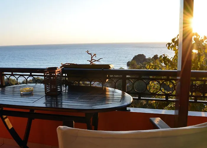 Apartman Papadatos Apts With Amazing View - 5mins From The