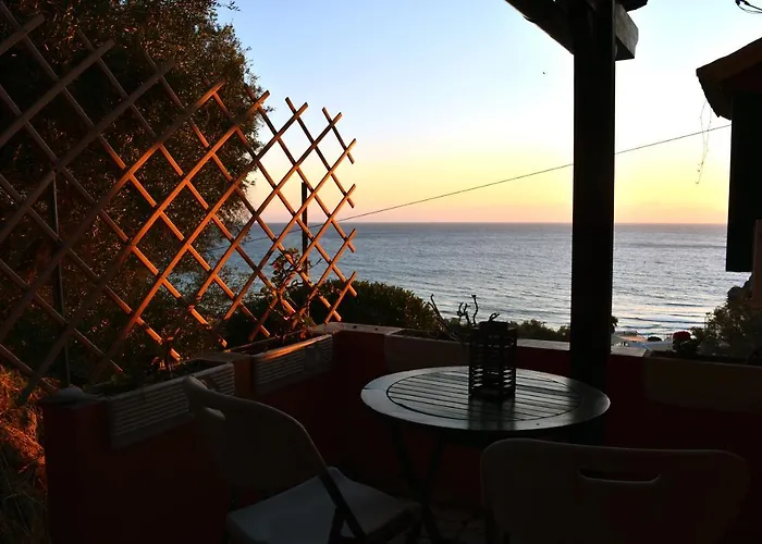 Papadatos Apts With Amazing View - 5mins From The *