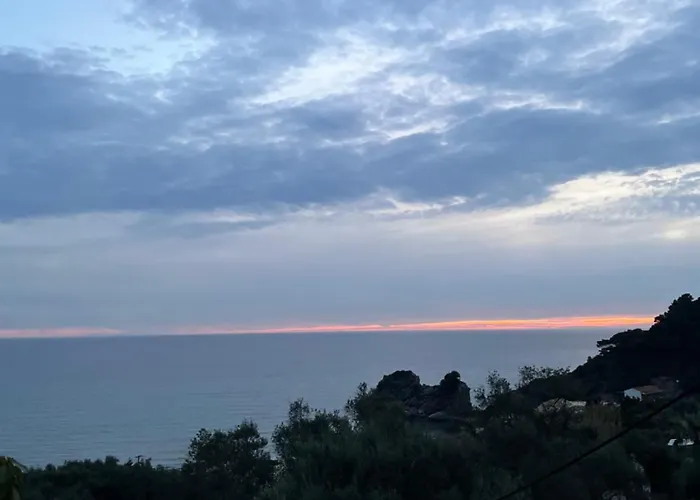 Papadatos Apts With Amazing View - 5mins From The * Kontogialos