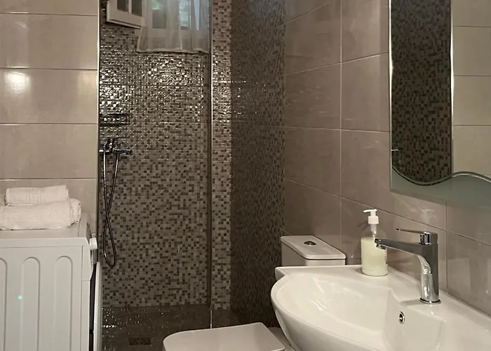 Papadatos Apts With Amazing View - 5mins From The Apartman