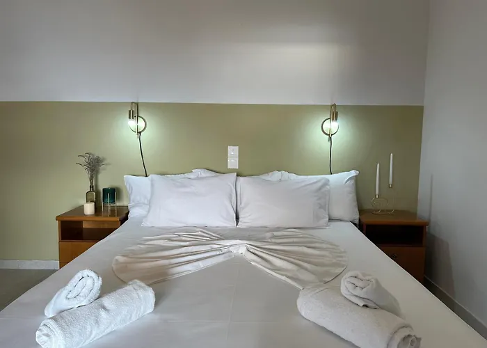 Apartman Papadatos Apts With Amazing View - 5mins From The *
