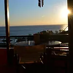 Papadatos Apts With Amazing View - 5mins From The *