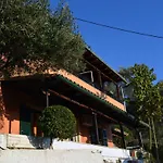 Papadatos Apts With Amazing View - 5mins From The *