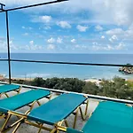 Papadatos Apts With Amazing View - 5mins From The *