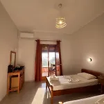 דירה Papadatos Apts With Amazing View - 5mins From The Kontogialos