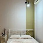 Papadatos Apts With Amazing View - 5mins From The דירה *