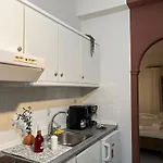 דירה Papadatos Apts With Amazing View - 5mins From The Kontogialos
