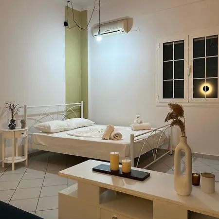 Papadatos Apts With Amazing View - 5mins From The Apartment *